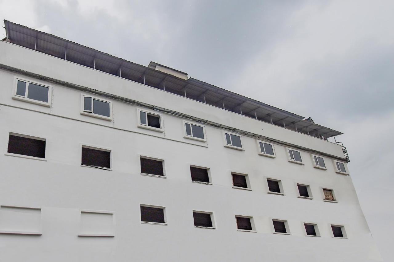 Oyo 1851 Hotel Sefali Deluxe Καλκούτα Εξωτερικό φωτογραφία