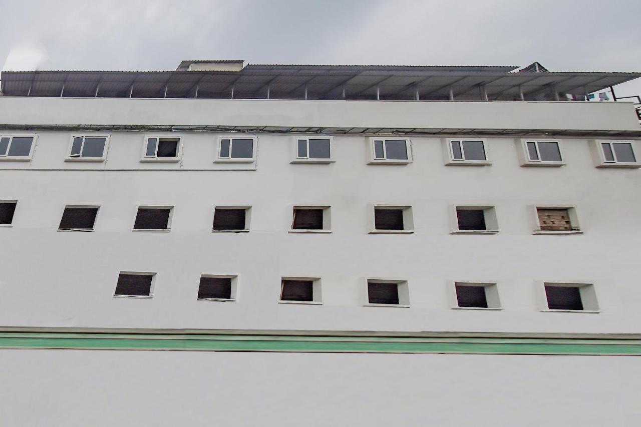 Oyo 1851 Hotel Sefali Deluxe Καλκούτα Εξωτερικό φωτογραφία